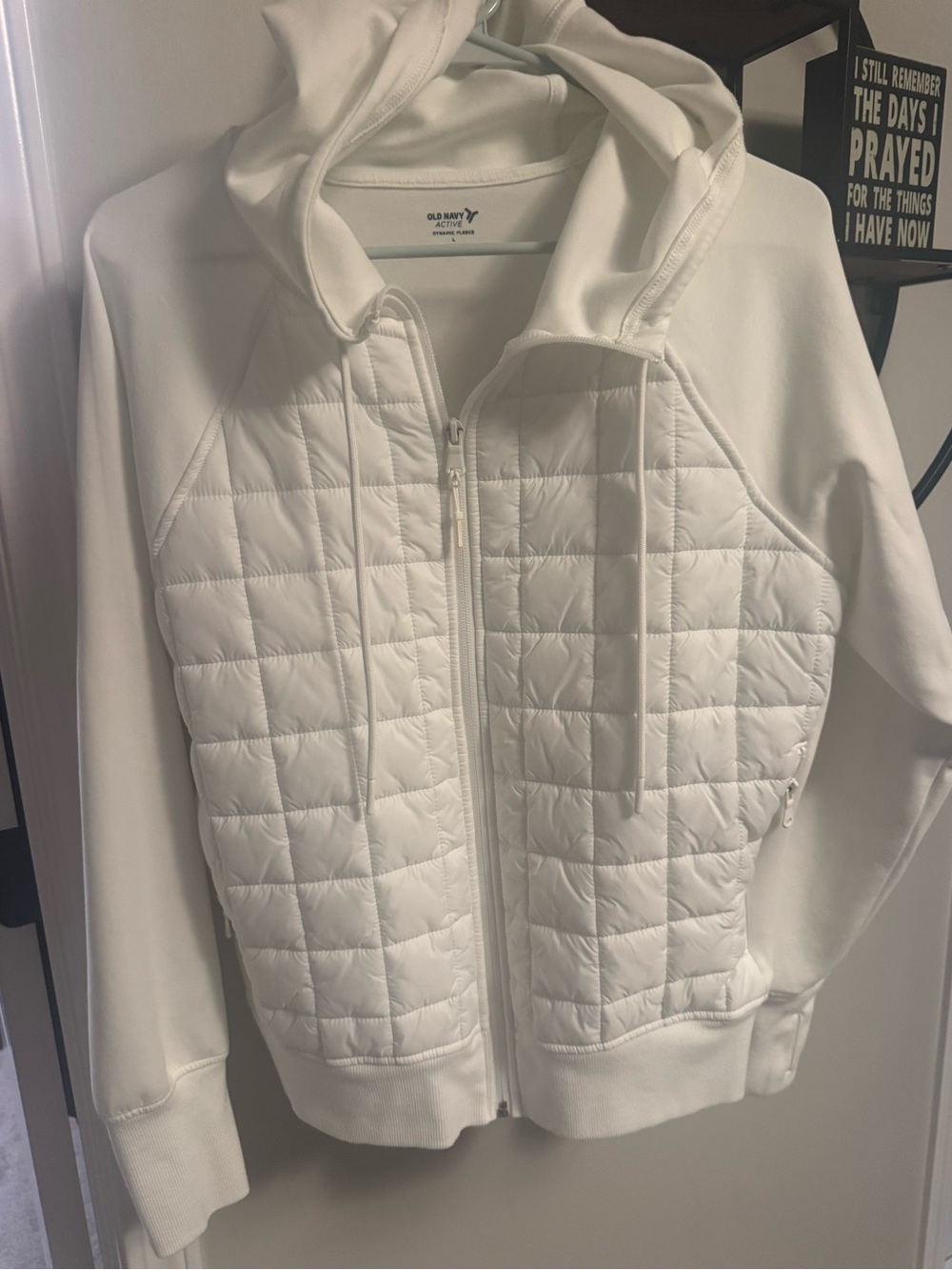Old Navy Women's White Quilted Hoodie Jacket size large
